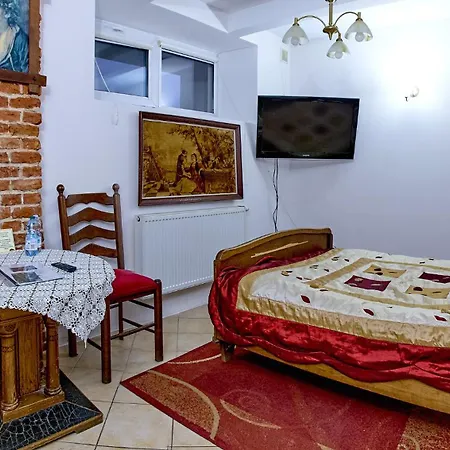 Uslugi Hotelowe 17 Zwiedzanie Muzeum Kresow Gratis Pansiyon *