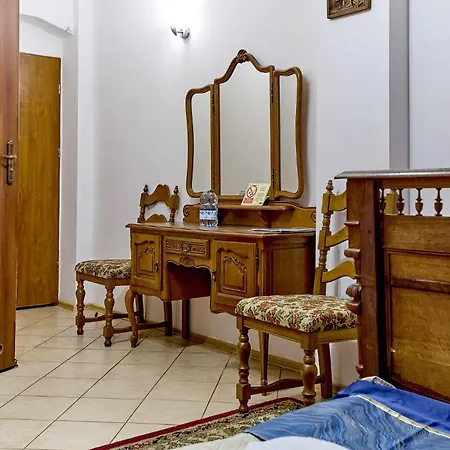 Uslugi Hotelowe 17 Zwiedzanie Muzeum Kresow Gratis Homestay *