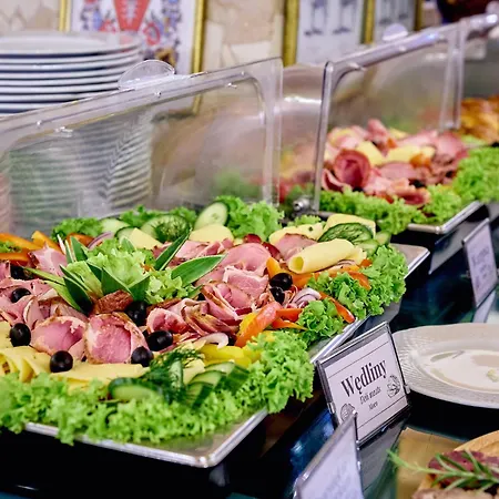 Uslugi Hotelowe 17 Zwiedzanie Muzeum Kresow Gratis