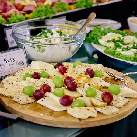 Pansiyon Uslugi Hotelowe 17 Zwiedzanie Muzeum Kresow Gratis