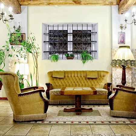 Uslugi Hotelowe 17 Zwiedzanie Muzeum Kresow Gratis Pansiyon