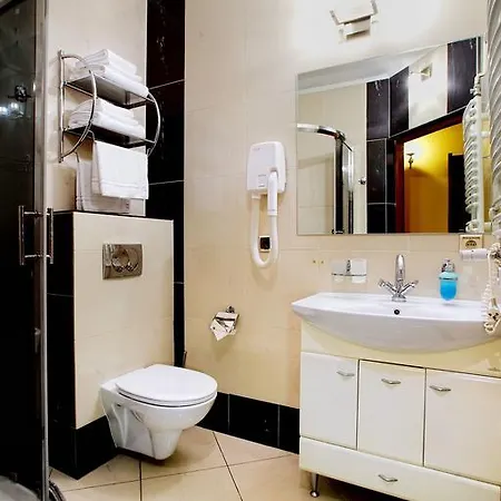 Ubytování v soukromí Uslugi Hotelowe 17 Zwiedzanie Muzeum Kresow Gratis *