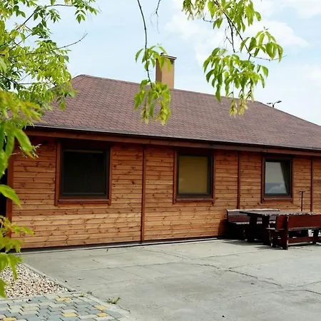Uslugi Hotelowe 17 Zwiedzanie Muzeum Kresow Gratis Homestay *