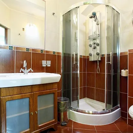 Uslugi Hotelowe 17 Zwiedzanie Muzeum Kresow Gratis Ubytování v soukromí *