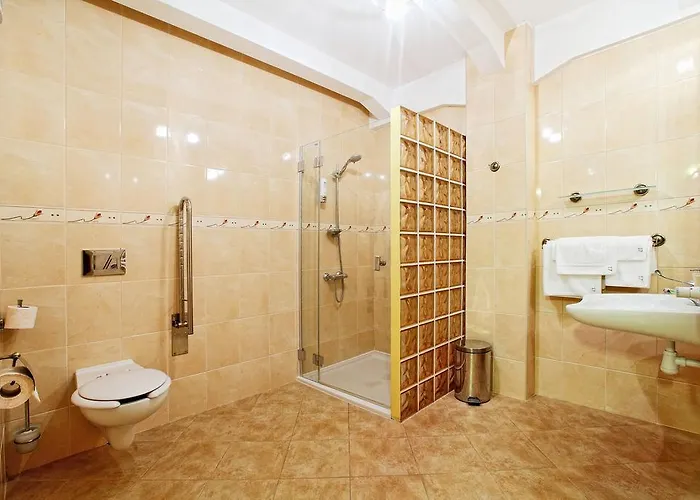 Uslugi Hotelowe 17 Zwiedzanie Muzeum Kresow Gratis *