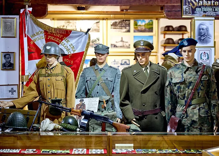 Uslugi Hotelowe 17 Zwiedzanie Muzeum Kresow Gratis *